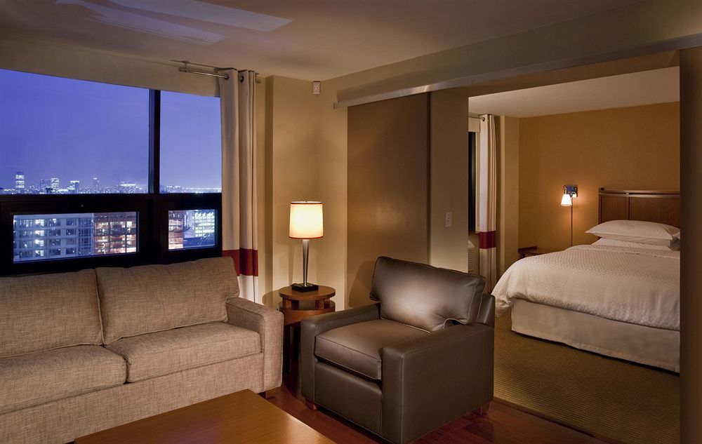 Four Points By Sheraton Midtown - Times Square New York Room photo